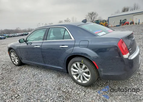 2018 Chrysler 300 Limited из США, поврежденный, VIN 2C3CCAKG0JH268164